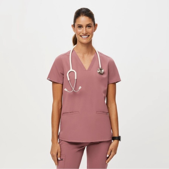 Figs Tops - FIGS Scrub Top